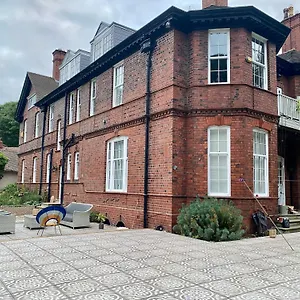 Hillthorpe Manor By Maison Parfaite - Large With Hot Tub Pontefract